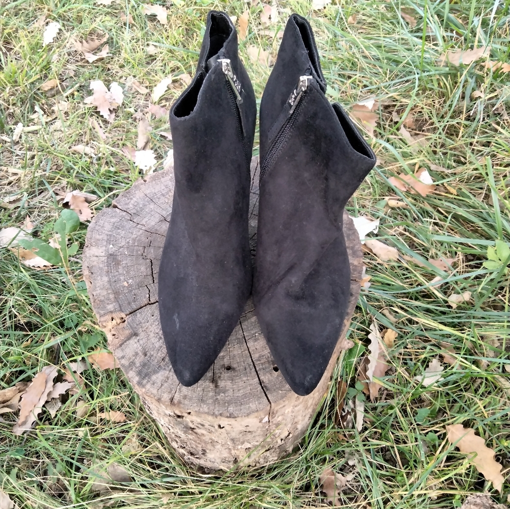 ⬇️ Price Drop!⬇️ Sam& Libby Ankle Boots in size 8